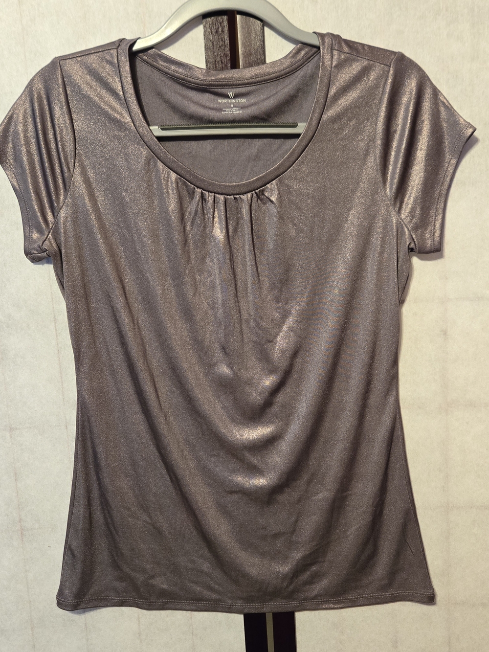 Worthington Metallic Gray Short Sleeve Scoop Neck Top